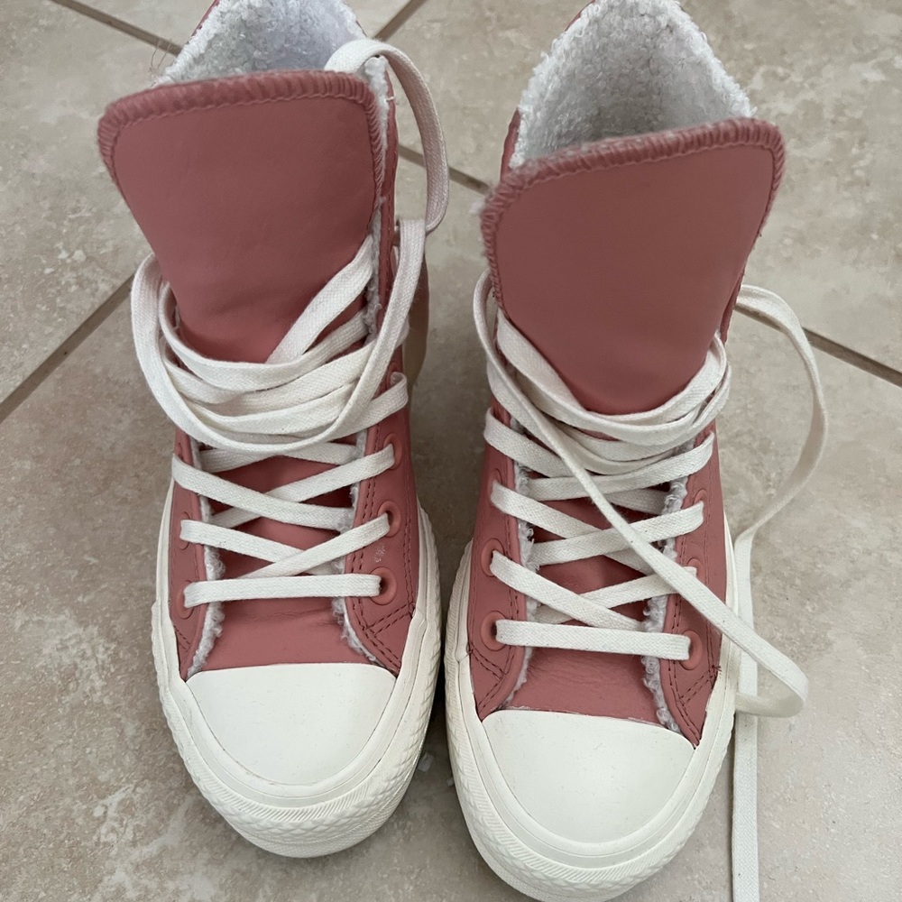 Chuck Taylor All Star Lift Sneaker in Rust Pink & Egret